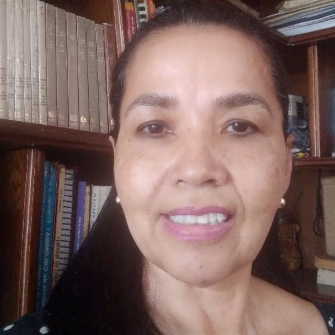 Gloria Aguirre